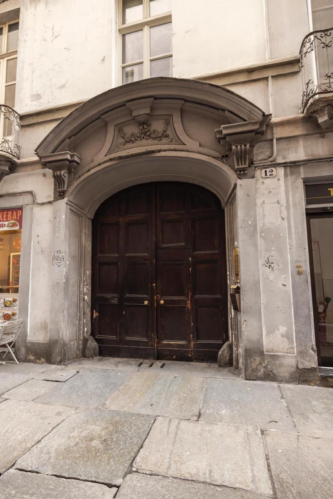 Apartamento Vista Museo Arte In Pieno Centro Con Parcheggio Sotterraneo Turín
